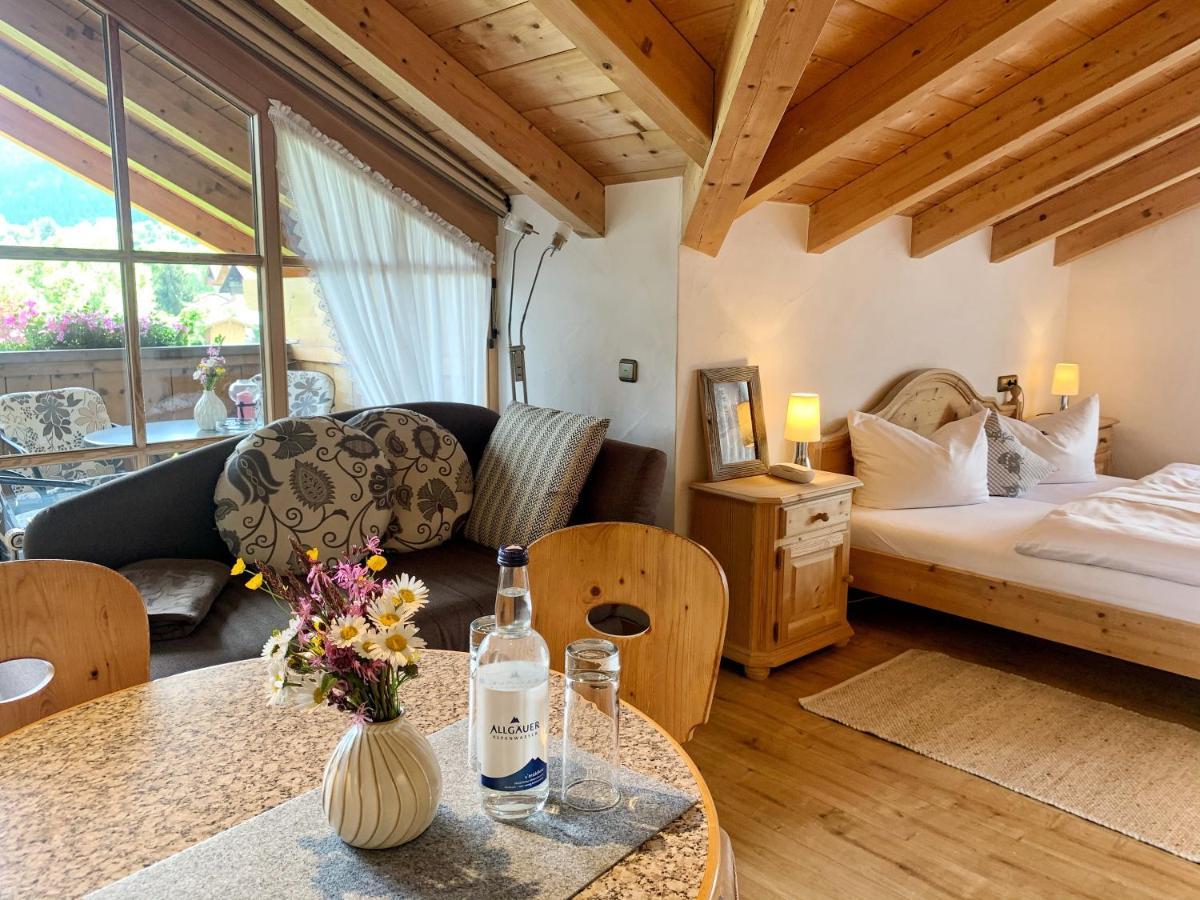 Gaestehaus "Zur Schmiede" Wertach Εξωτερικό φωτογραφία